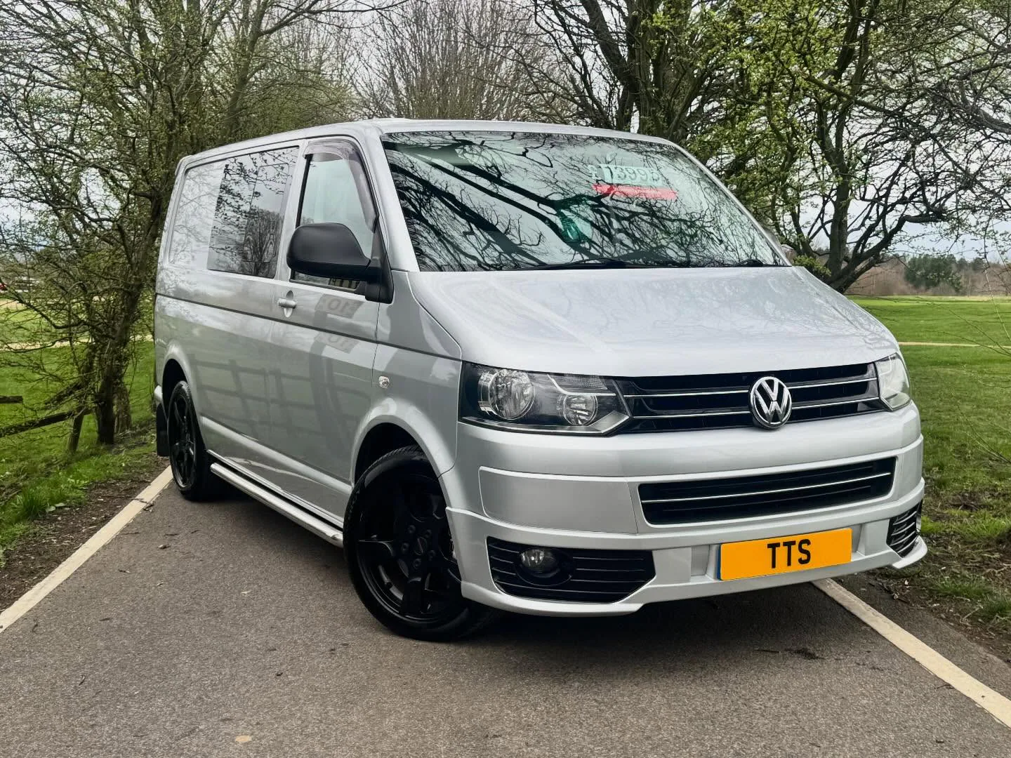 low front three-quarter exterior view